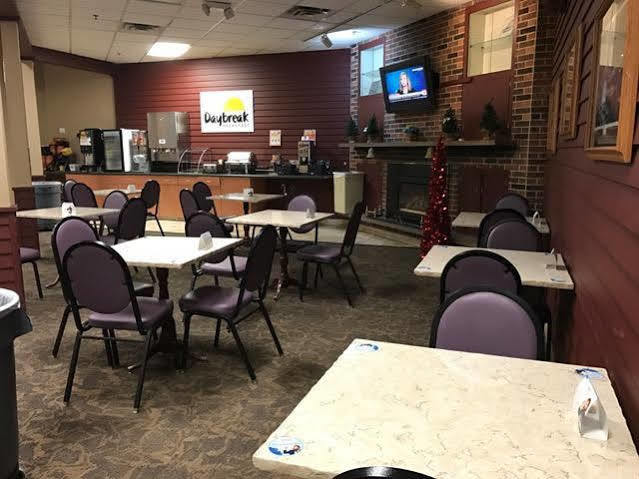 Days Inn By Wyndham Bloomington West Esterno foto